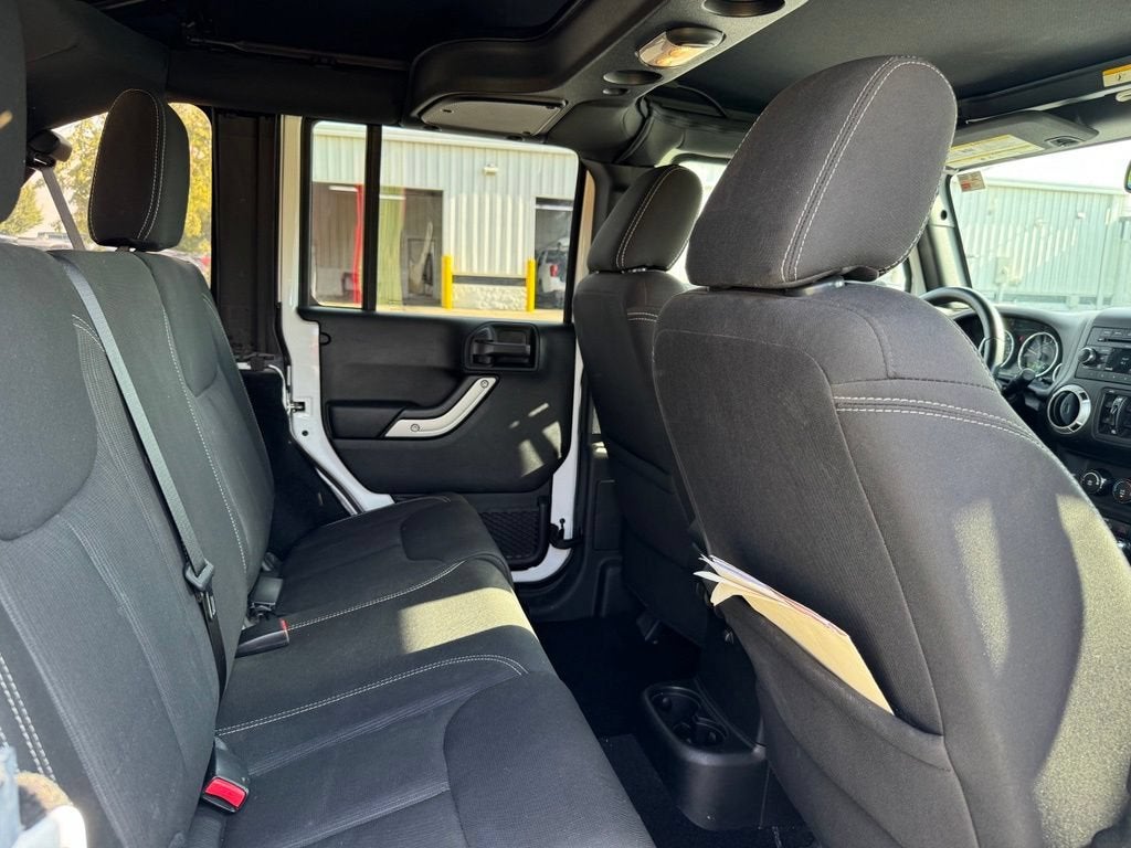 2017 Jeep Wrangler Unlimited Sahara 4x4