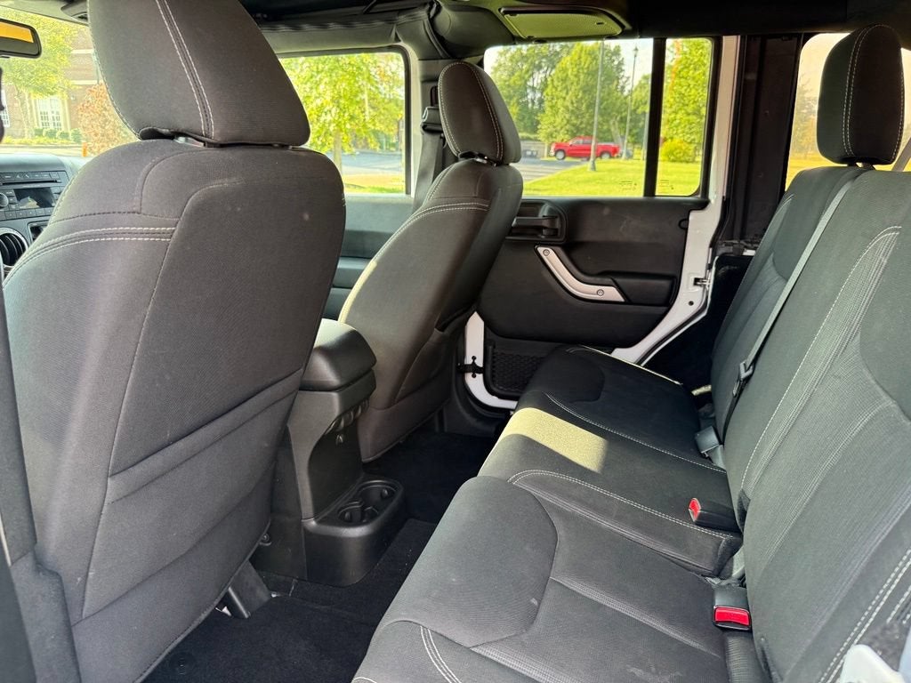 2017 Jeep Wrangler Unlimited Sahara 4x4