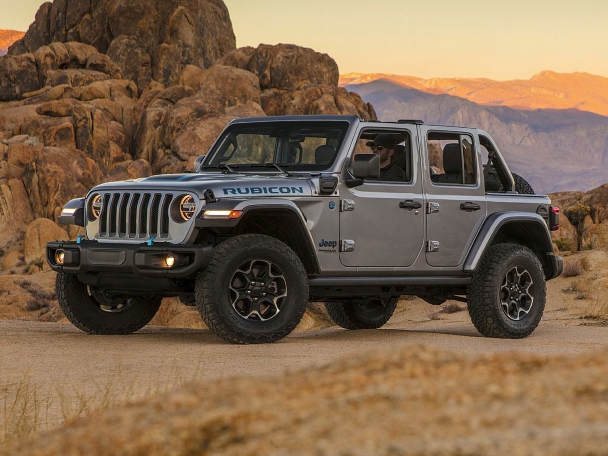 2023 Jeep Wrangler Sahara Altitude