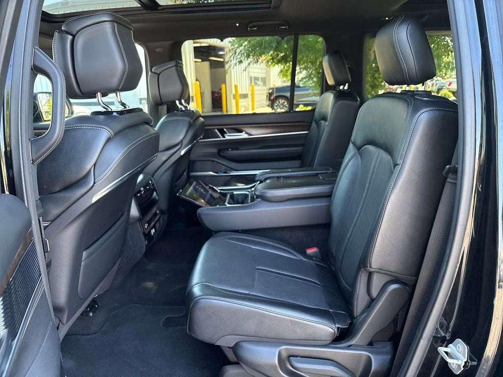 2024 Jeep Grand Wagoneer L 4DR 4WD