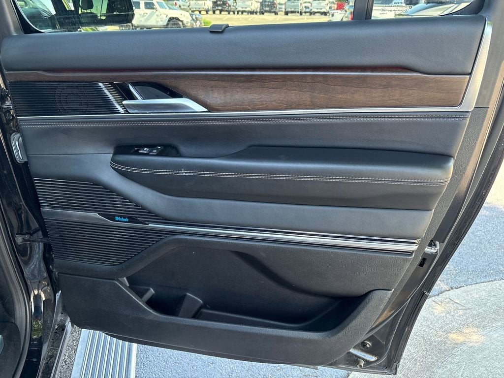2024 Jeep Grand Wagoneer L 4DR 4WD