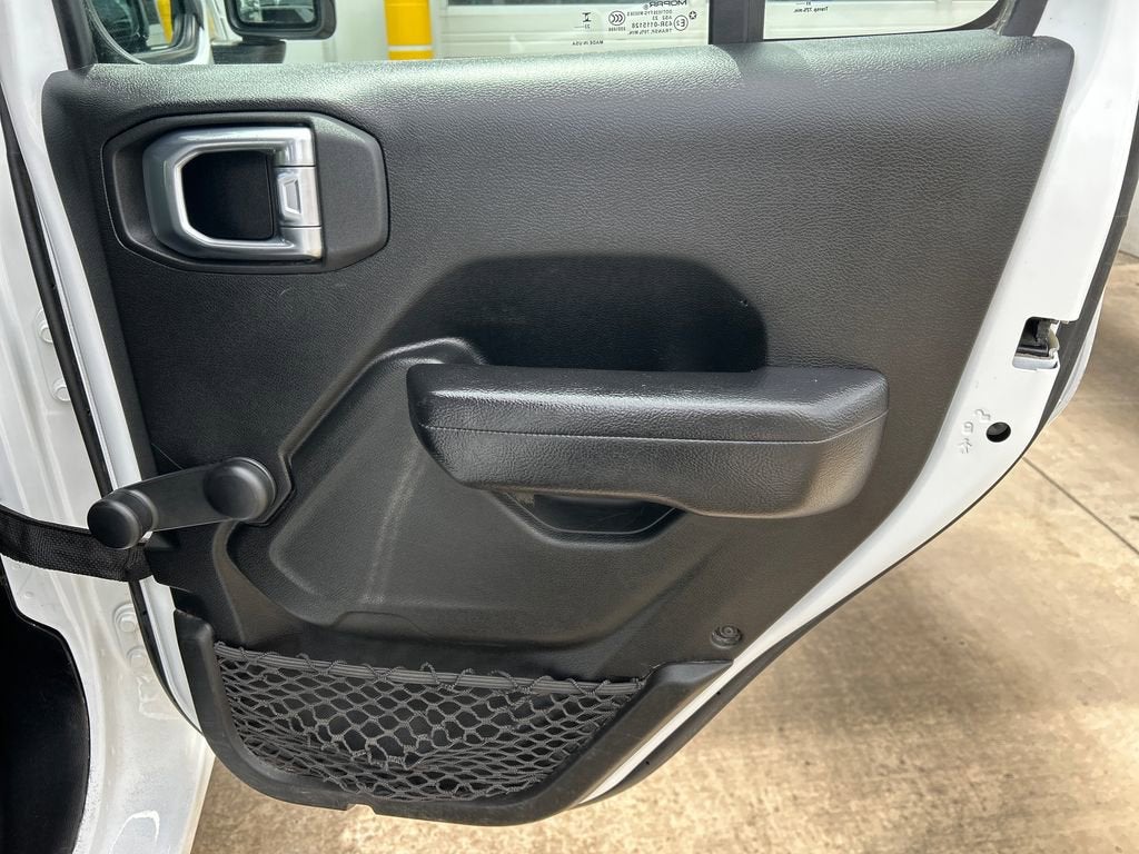 2023 Jeep Gladiator Sport