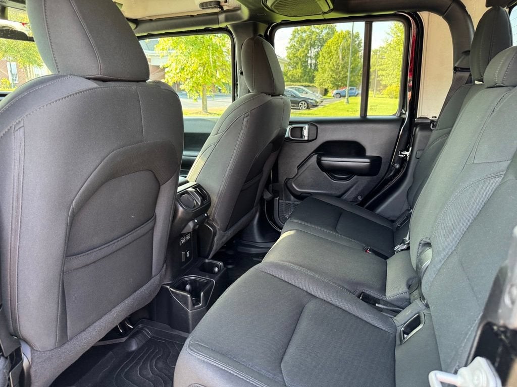 2021 Jeep Gladiator Willys 4x4