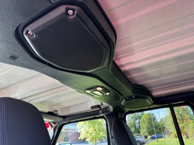 2021 Jeep Gladiator Willys 4x4