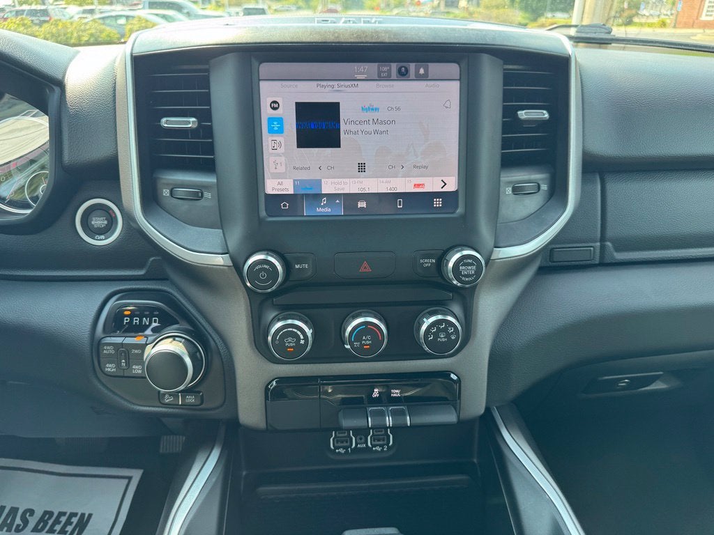 2022 RAM 1500 Big Horn Quad Cab 4x4 6'4" Box