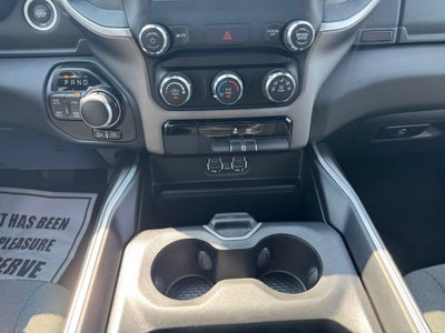 2022 RAM 1500 Big Horn Quad Cab 4x4 6'4" Box
