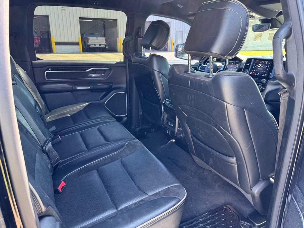 2021 RAM 1500 Laramie Crew Cab 4x4 5'7" Box