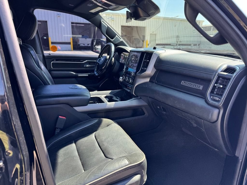 2021 RAM 1500 Laramie Crew Cab 4x4 5'7" Box