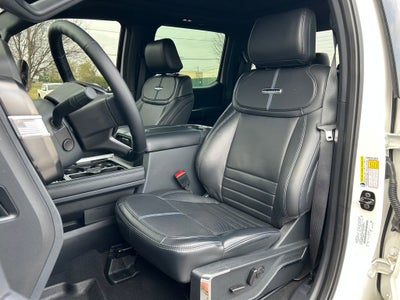 2025 Ford Super Duty F-350 SRW Platinum