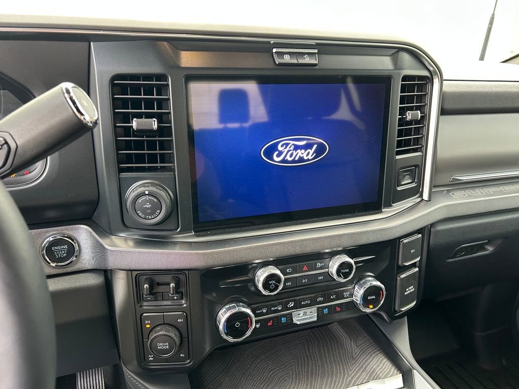 2025 Ford Super Duty F-350 SRW Platinum