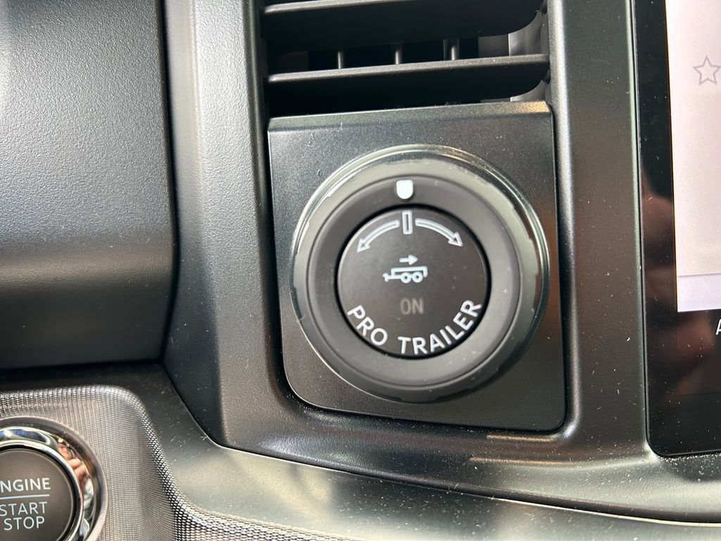 2025 Ford Super Duty F-350 SRW Platinum