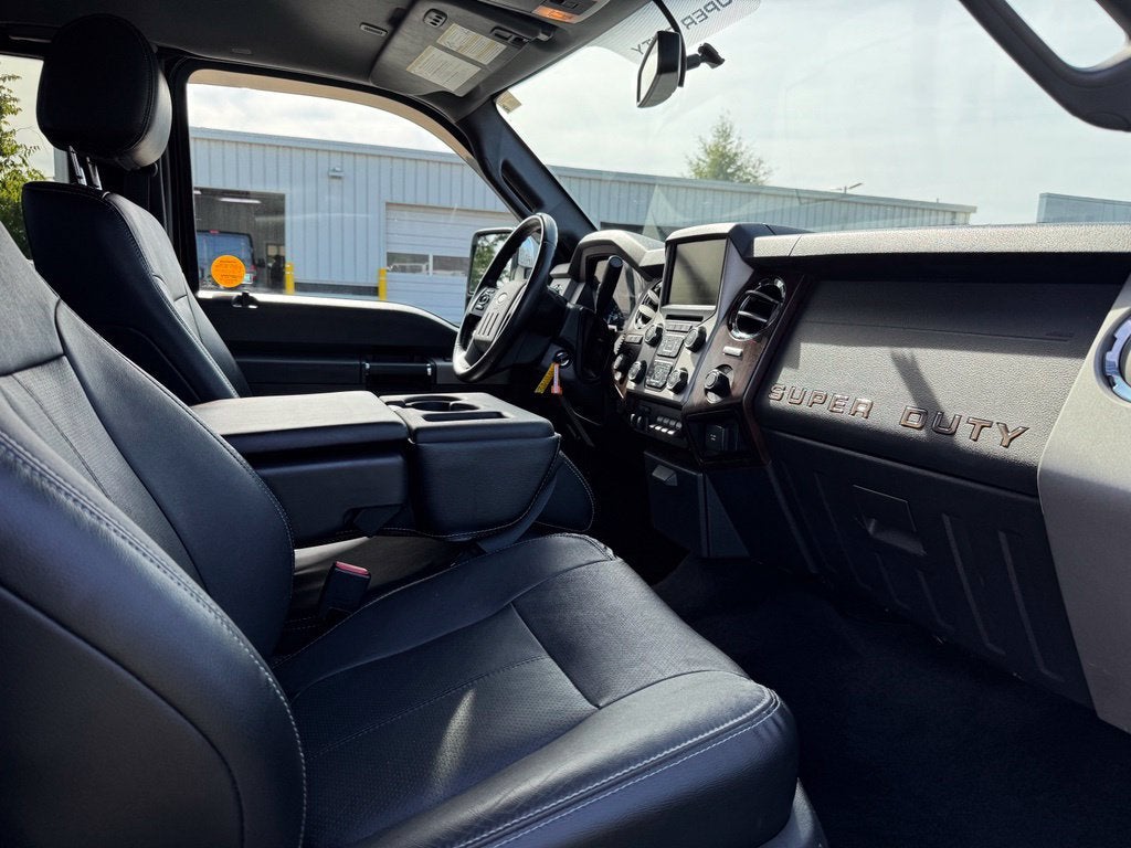 2016 Ford Super Duty F-350 SRW Lariat