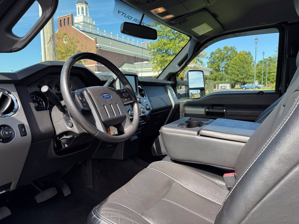 2016 Ford Super Duty F-350 SRW Lariat