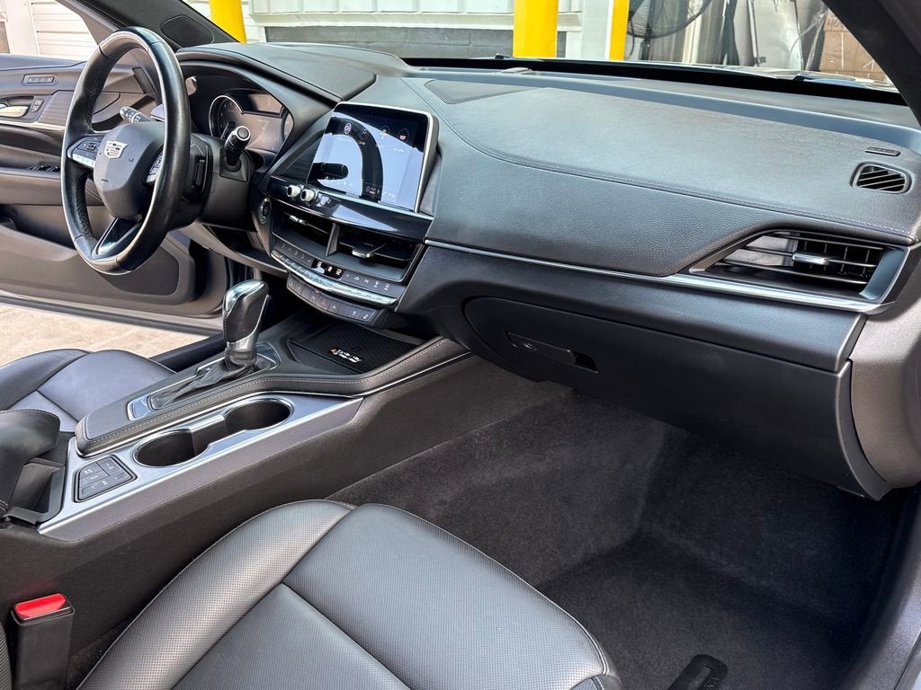 2023 Cadillac CT4 Premium Luxury