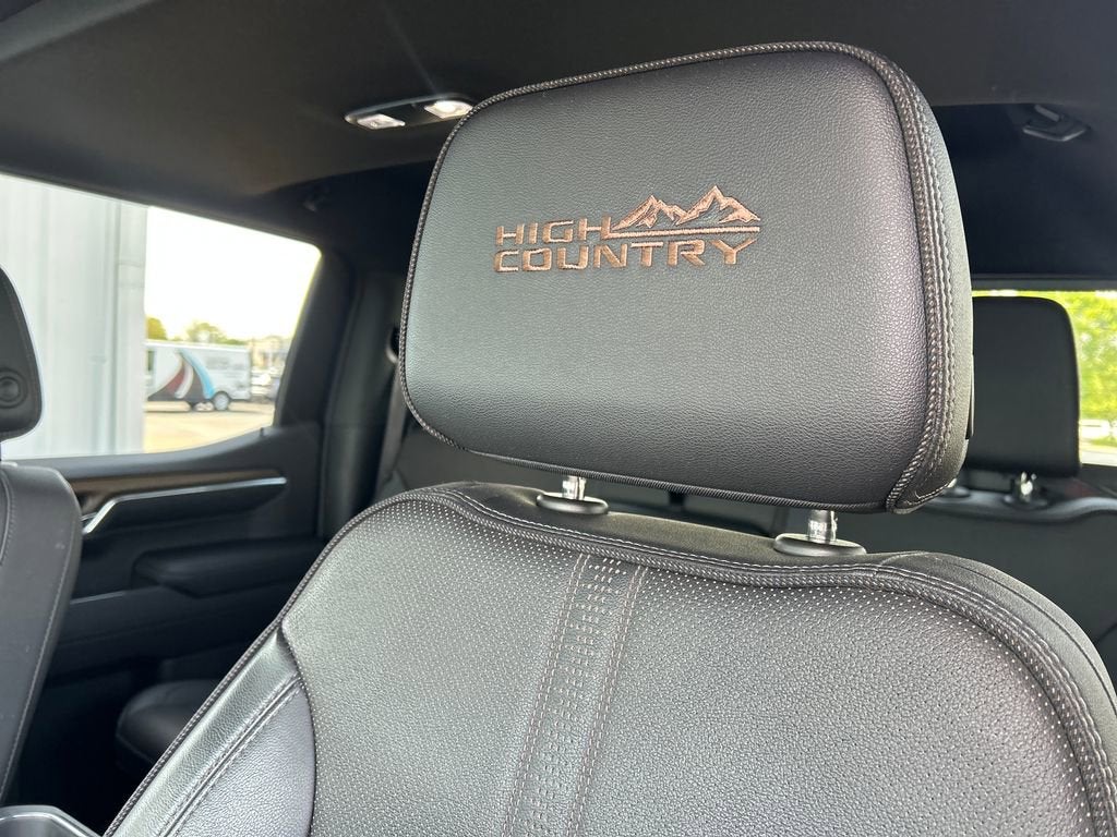 2022 Chevrolet Silverado 1500 High Country