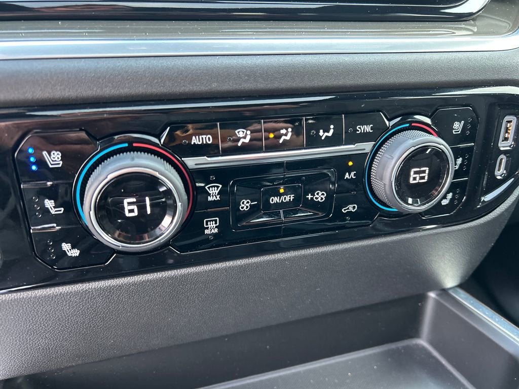 2022 Chevrolet Silverado 1500 High Country