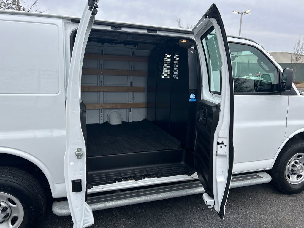 2024 Chevrolet Express Cargo 2500 WT