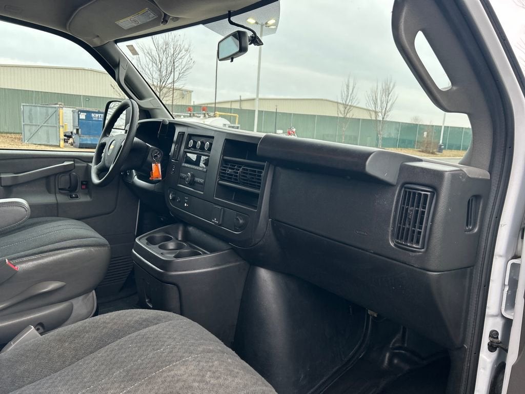 2024 Chevrolet Express Cargo 2500 WT