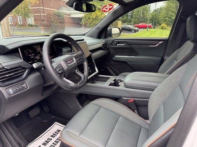 2025 GMC Acadia AT4