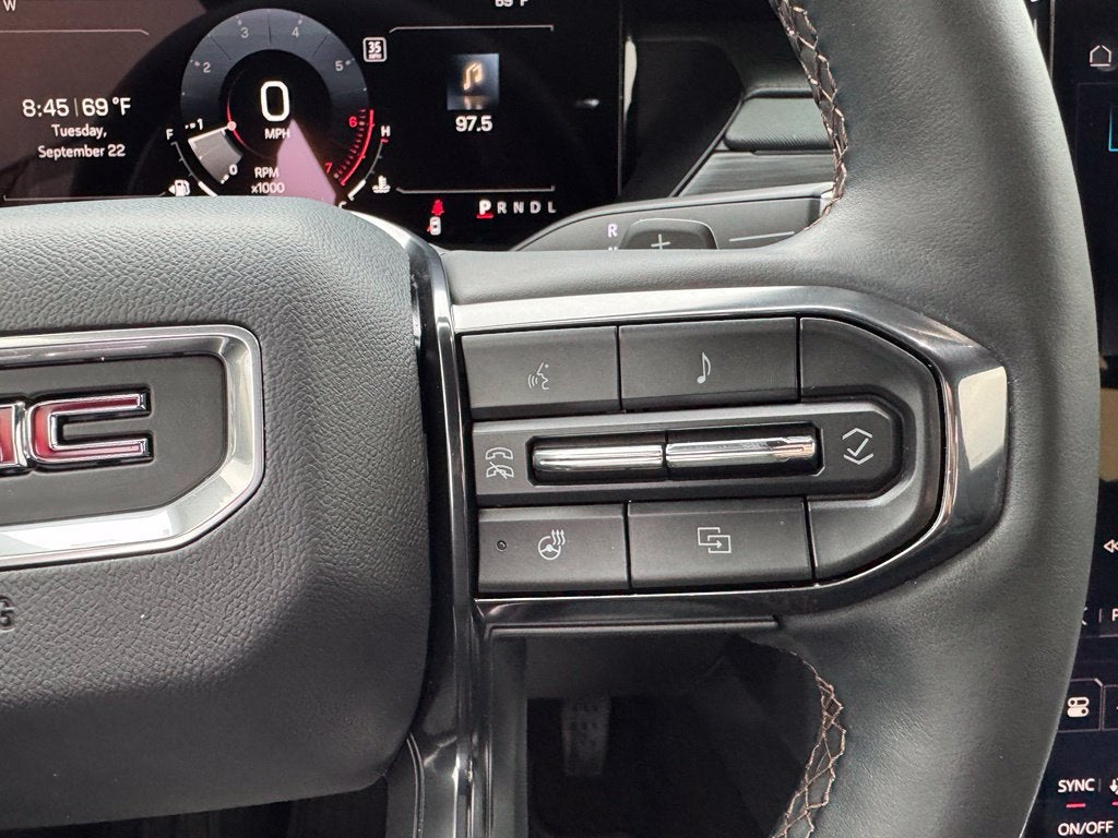 2025 GMC Acadia AT4