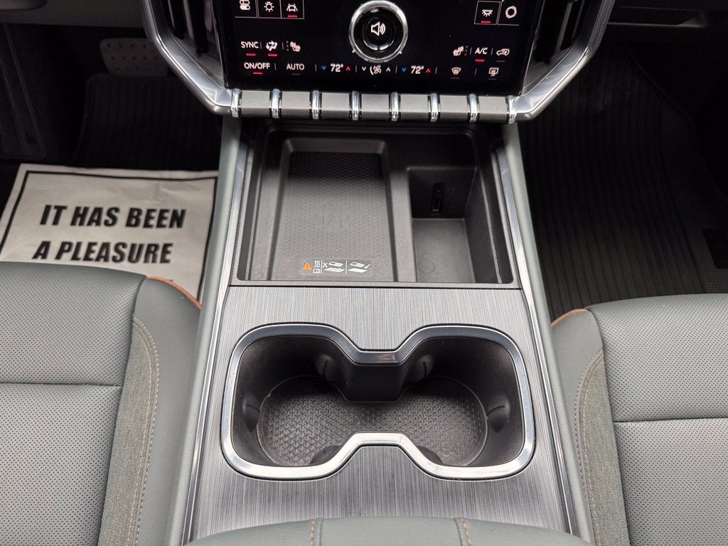 2025 GMC Acadia AT4