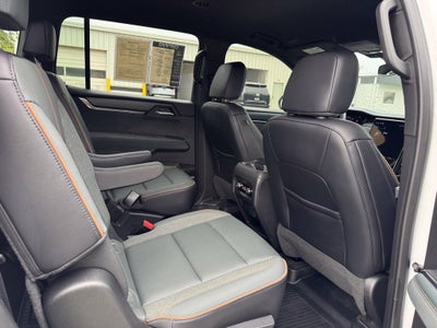 2025 GMC Acadia AT4