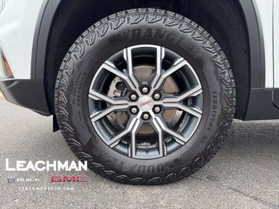 2025 GMC Acadia AT4