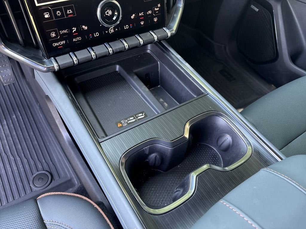 2025 GMC Acadia AT4