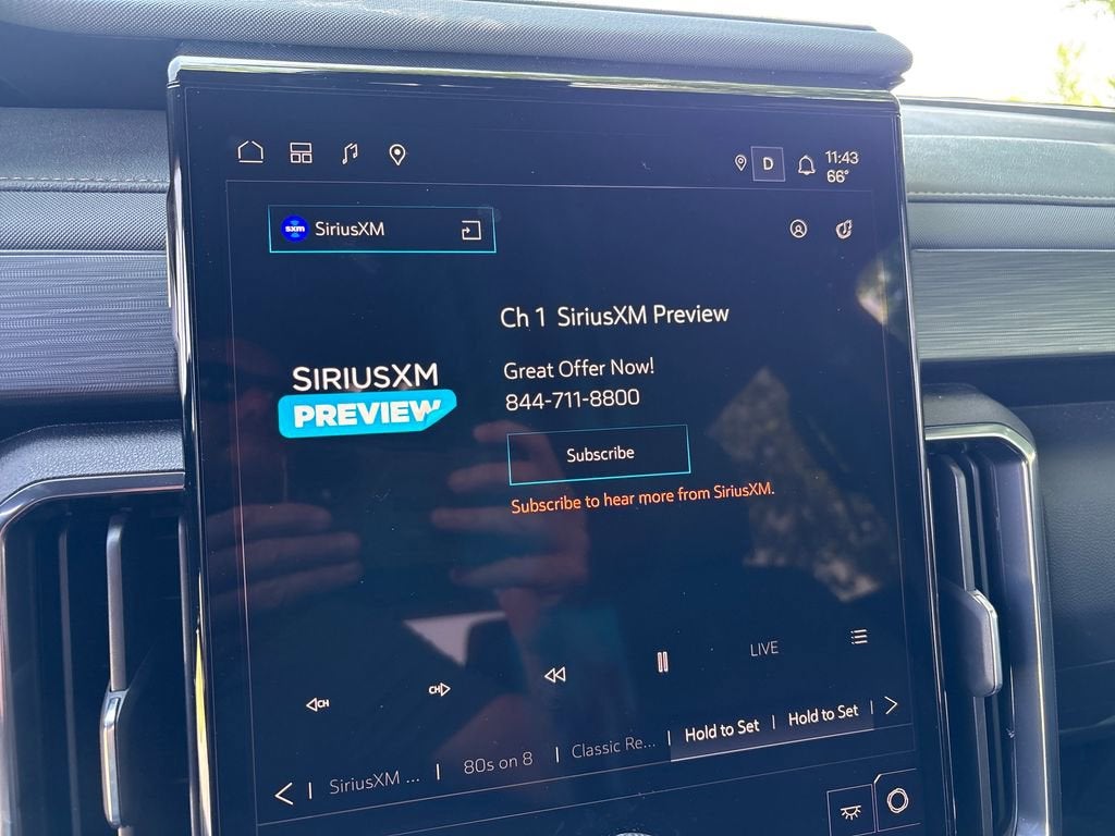 2025 GMC Acadia AT4