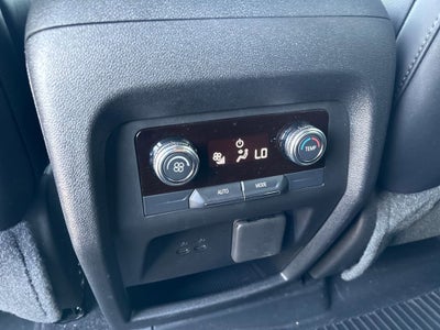 2025 GMC Acadia AT4