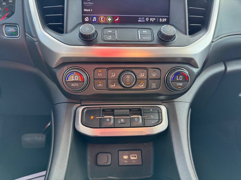 2023 GMC Acadia SLE