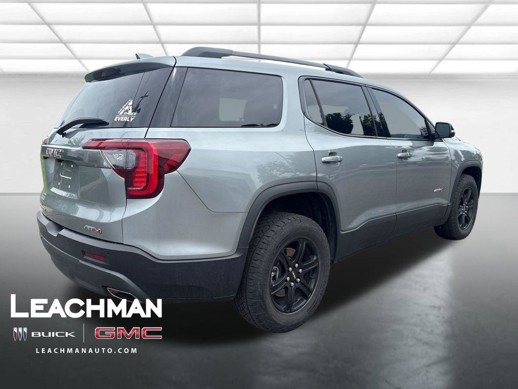 2023 GMC Acadia AT4