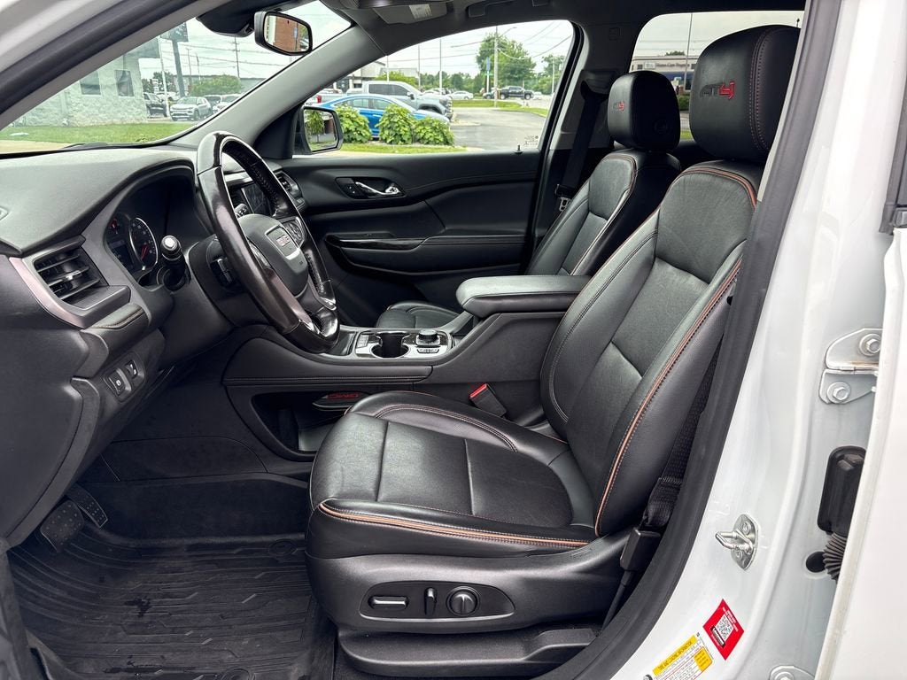 2021 GMC Acadia AT4