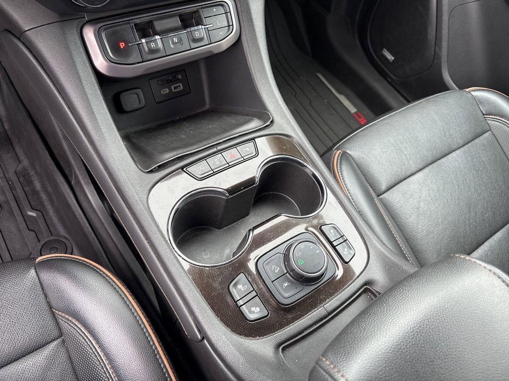 2021 GMC Acadia AT4