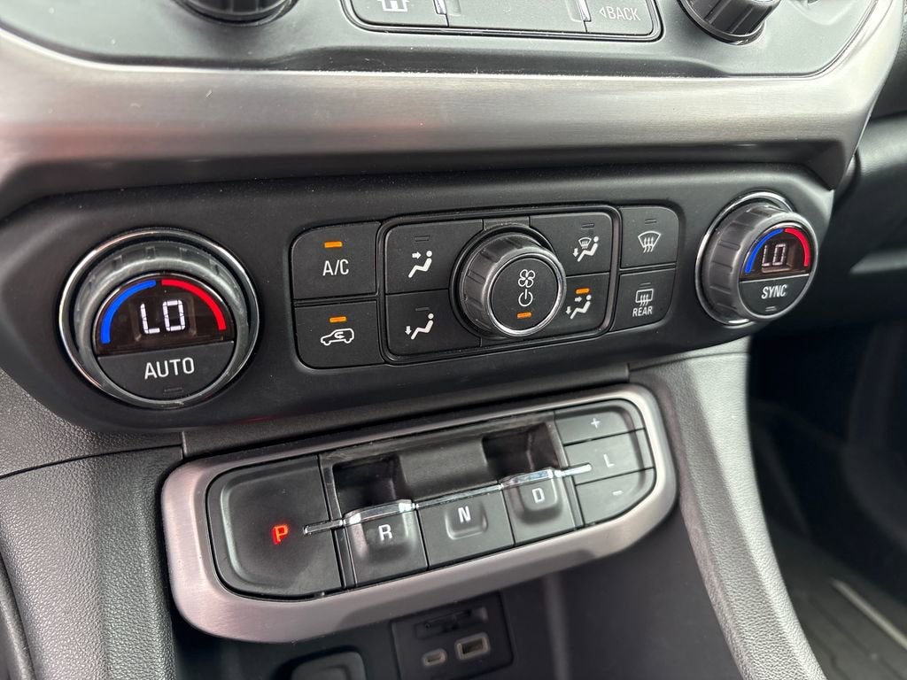 2021 GMC Acadia AT4