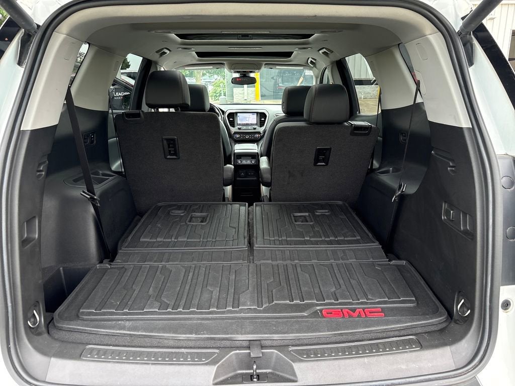 2021 GMC Acadia AT4