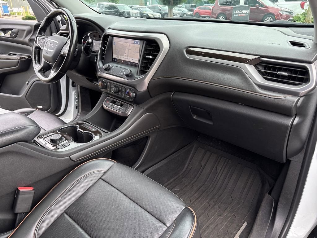 2021 GMC Acadia AT4