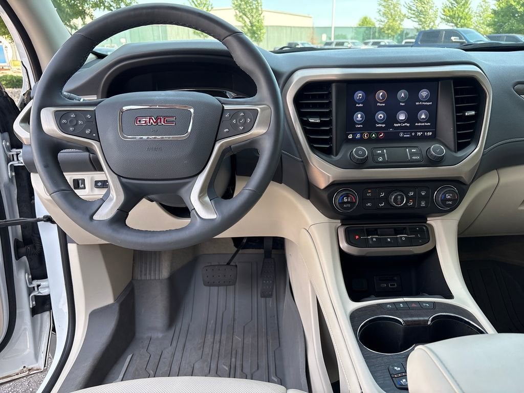 2023 GMC Acadia Denali