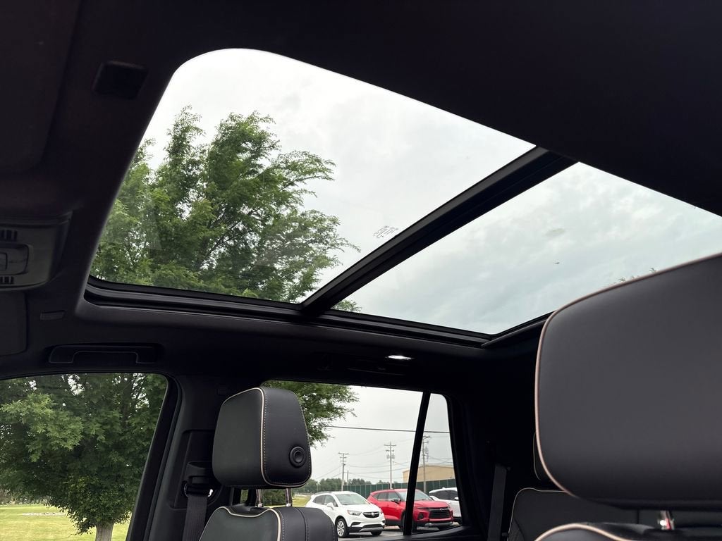 2024 GMC Yukon SLT