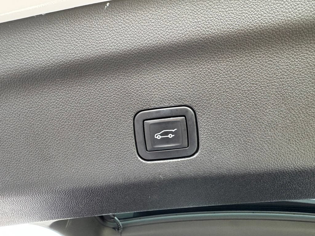 2022 GMC Yukon AT4