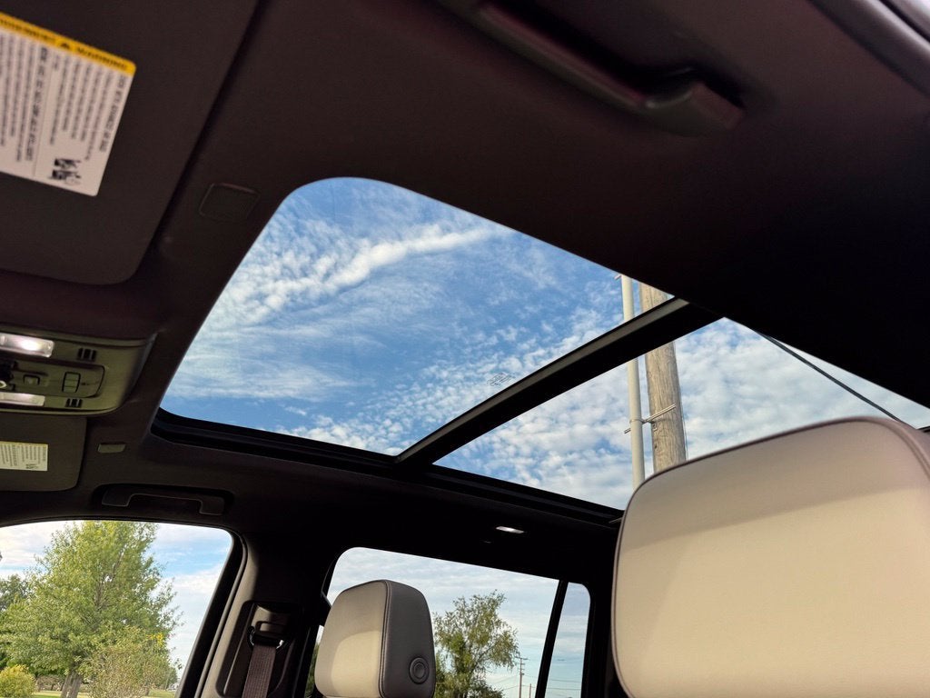 2023 GMC Yukon XL SLT