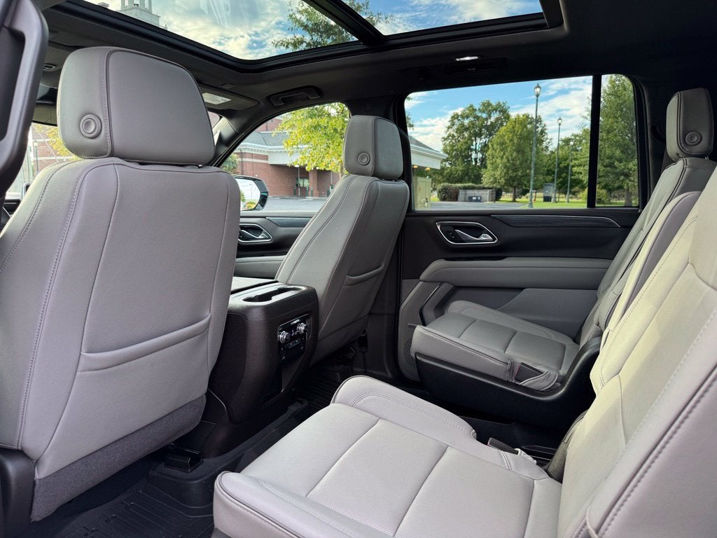 2023 GMC Yukon XL SLT