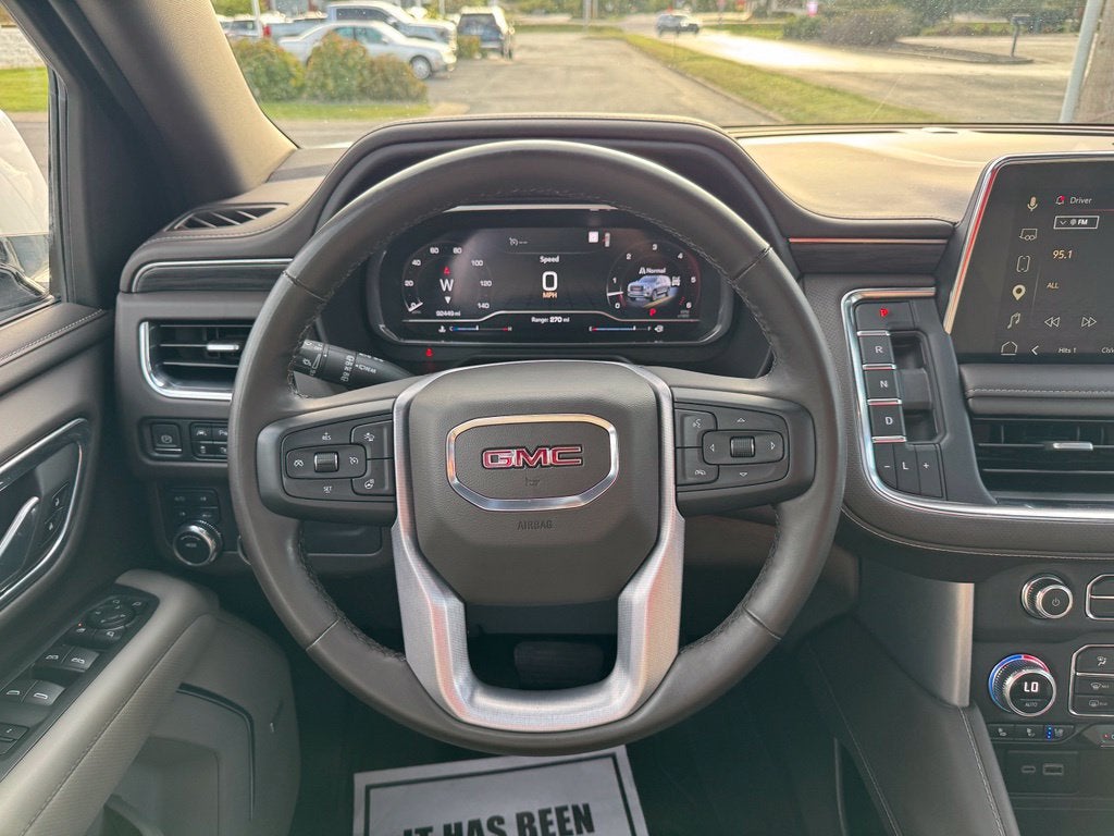 2023 GMC Yukon XL SLT