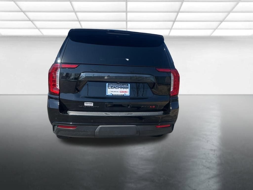 2022 GMC Yukon XL AT4