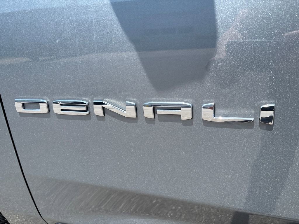 2025 GMC Yukon XL Denali Ultimate