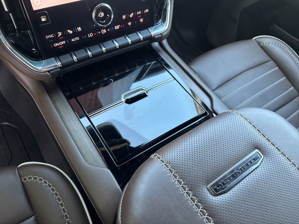 2025 GMC Yukon XL Denali Ultimate