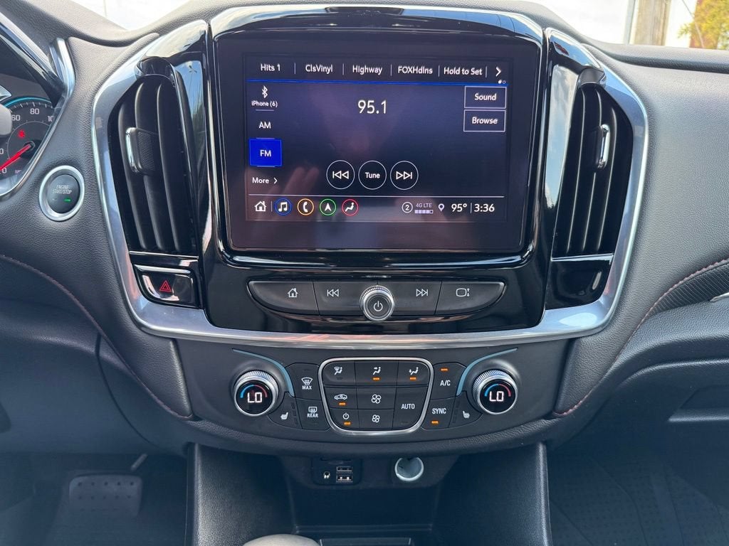 2023 Chevrolet Traverse RS