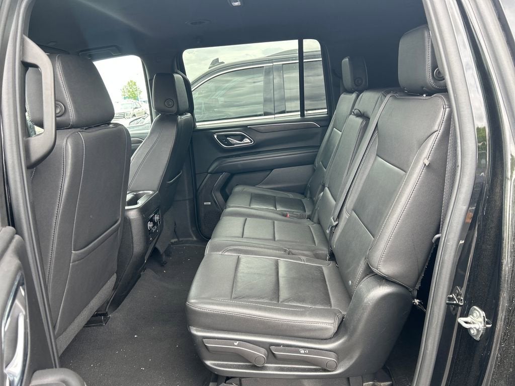 2023 Chevrolet Suburban LT