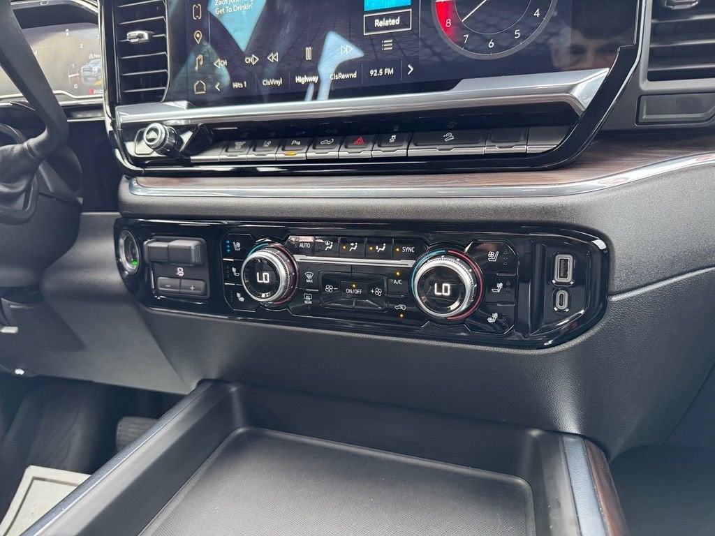 2024 GMC Sierra 2500 HD SLT