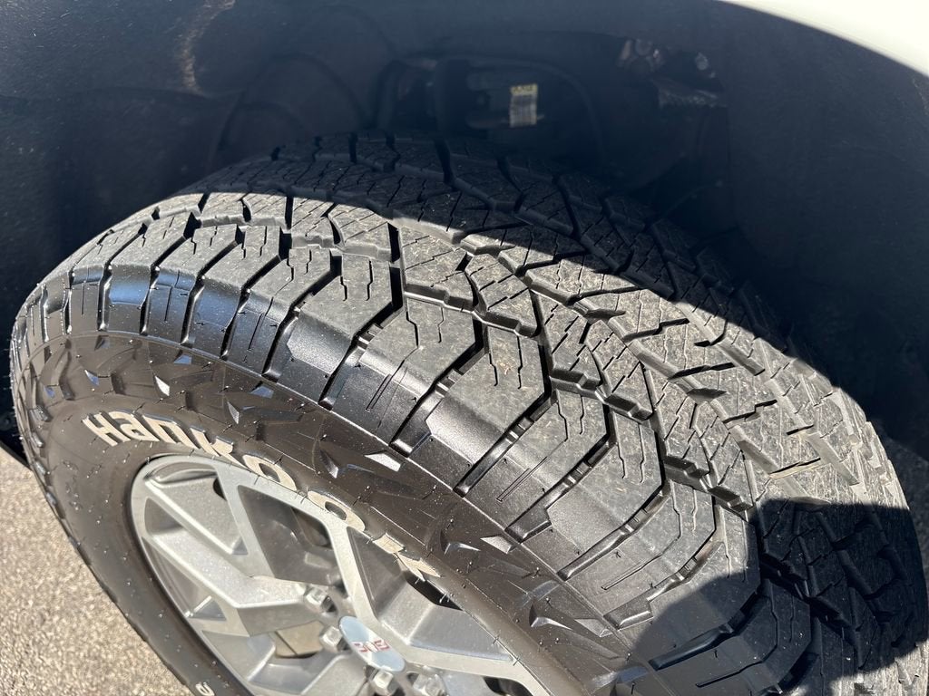 2022 GMC Canyon AT4 - Cloth